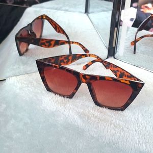 mosanana Square Cat Eye Sunglasses for Women Trendy Style Model-SHINe